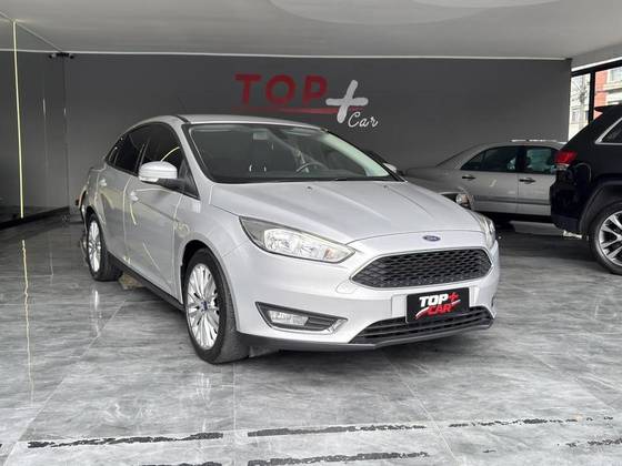 FORD FOCUS 2.0 SE FASTBACK 16V FLEX 4P POWERSHIFT